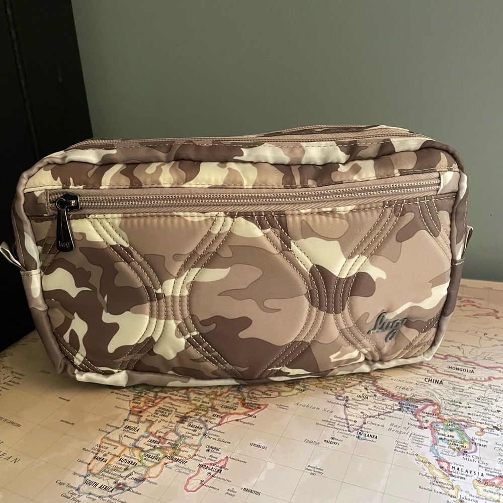 NWOT Lug Crescendo Packable crossbody– Camo Taupe 🪖